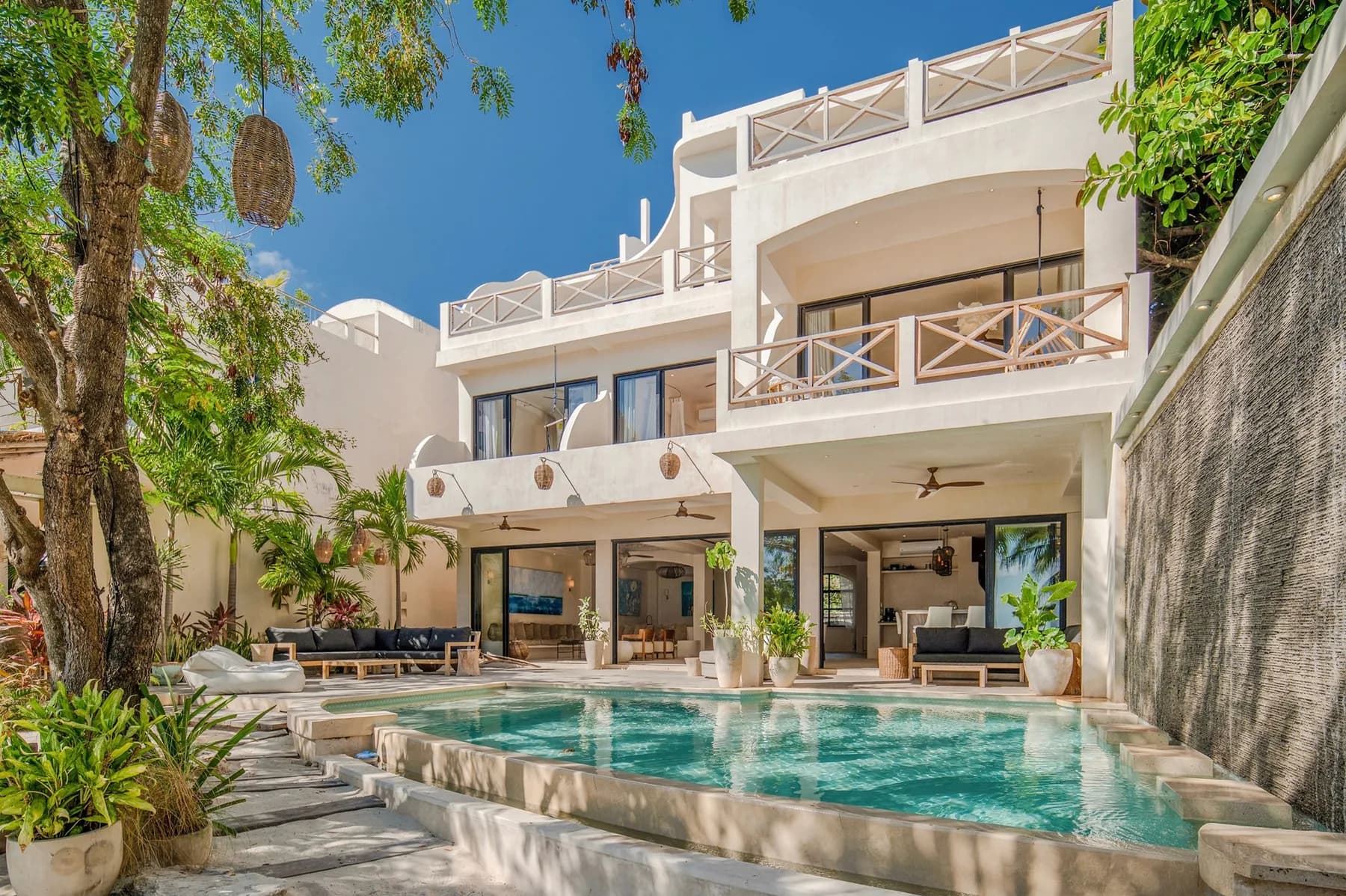 Casa Lola